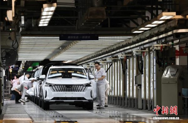 普惠配资 最快56秒下线一辆新车 成都汽车工厂拥抱智能制造